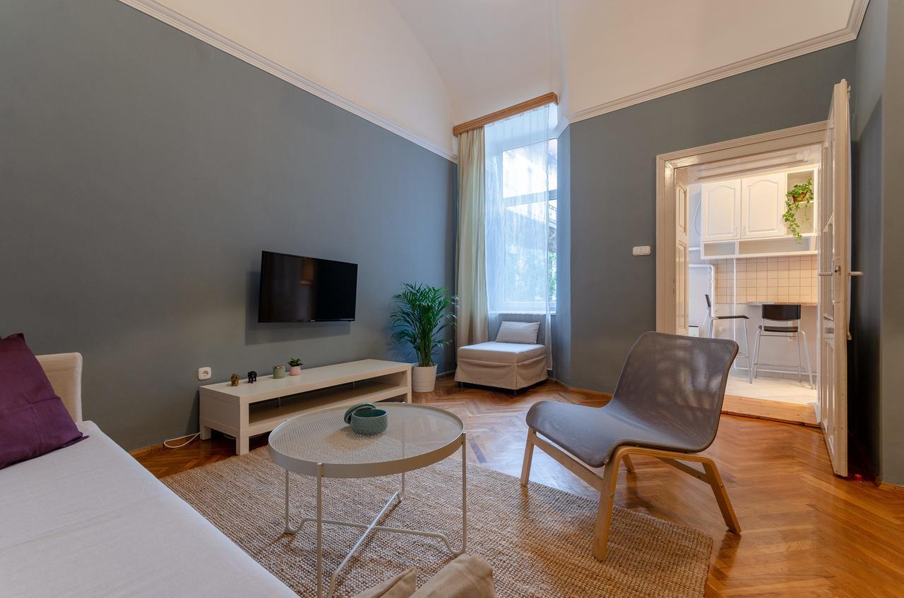 Savory Apartments Будапеща Екстериор снимка